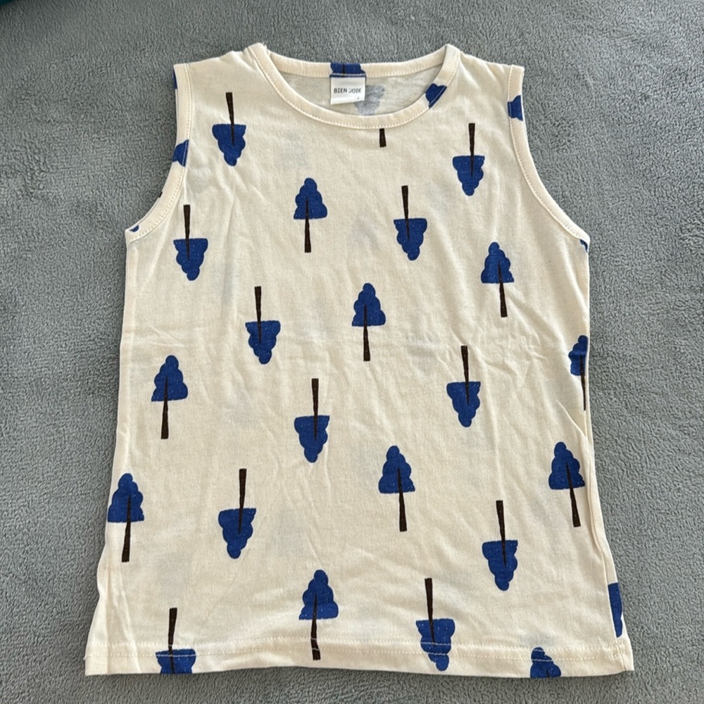 NWOT Made in Korean Bien Joie Kid’s Sleeveless Top